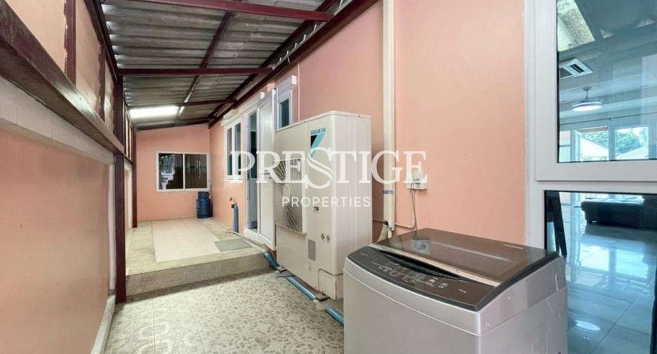 For rent 3 bedrooms house in Bang Lamung, Chonburi