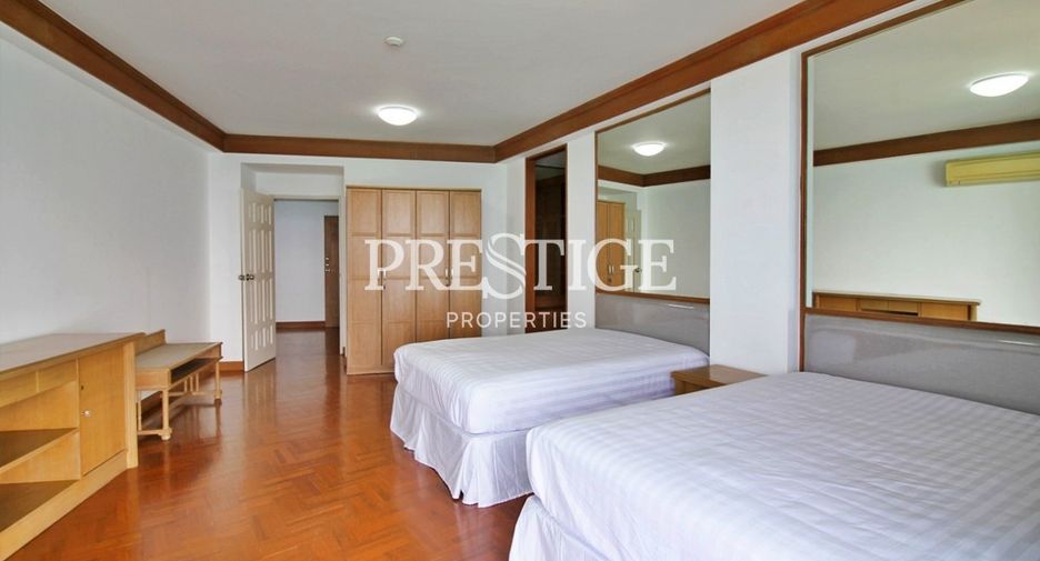 For rent 4 bedrooms condo in Bang Lamung, Chonburi