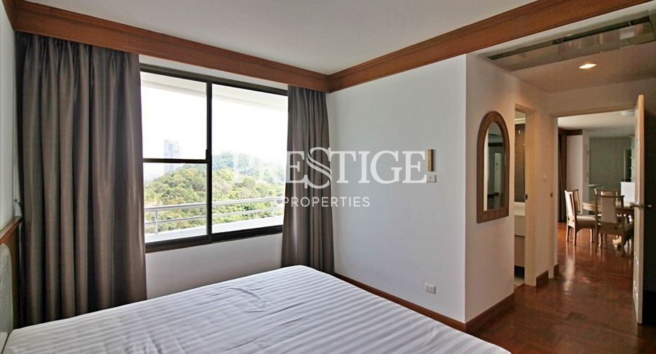 For rent 4 bedrooms condo in Bang Lamung, Chonburi