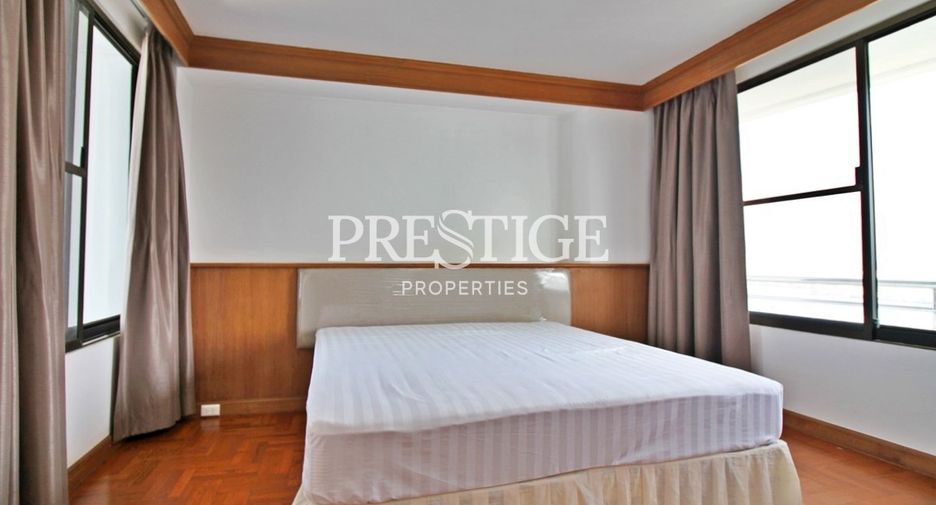 For rent 4 bedrooms condo in Bang Lamung, Chonburi