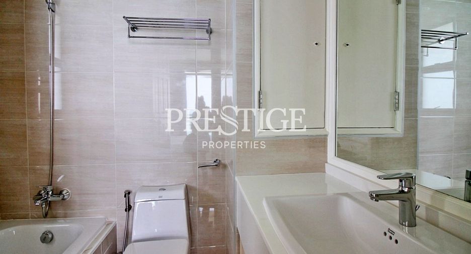 For rent 4 bedrooms condo in Bang Lamung, Chonburi