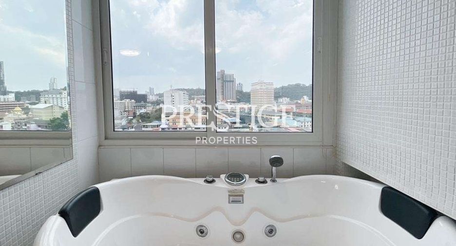 For rent 2 bedrooms condo in Bang Lamung, Chonburi