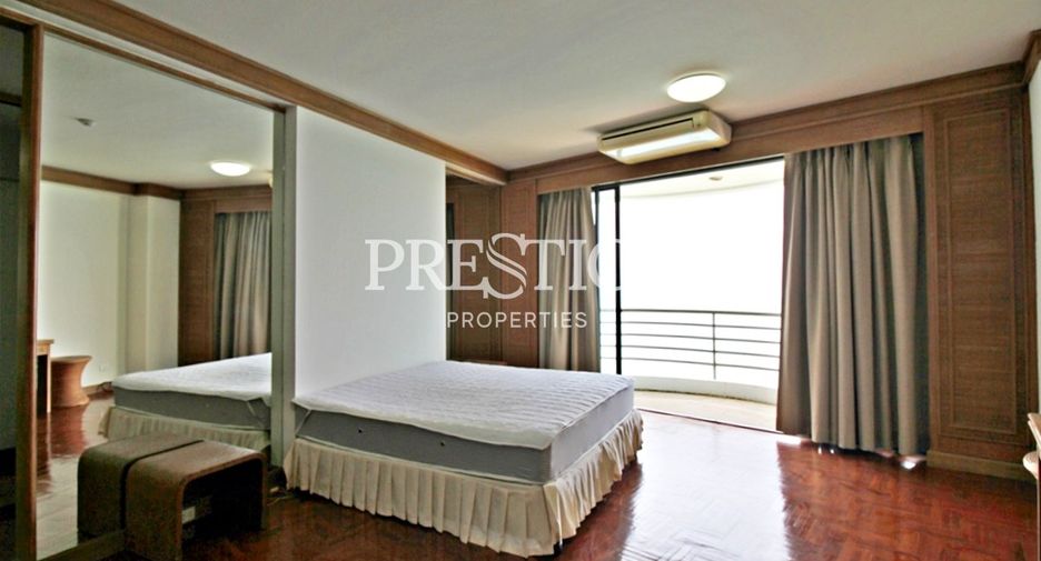 For rent 4 bedrooms condo in Bang Lamung, Chonburi