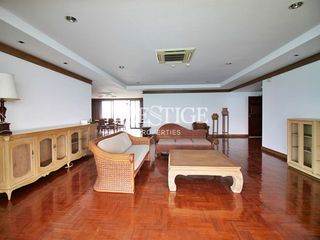 For rent 4 bedrooms condo in Bang Lamung, Chonburi