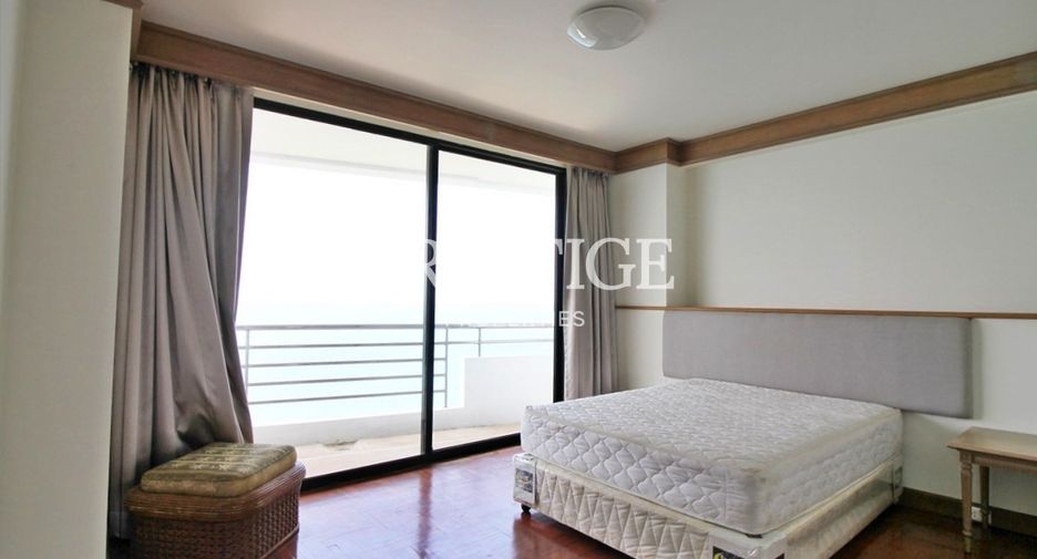 For rent 4 bedrooms condo in Bang Lamung, Chonburi