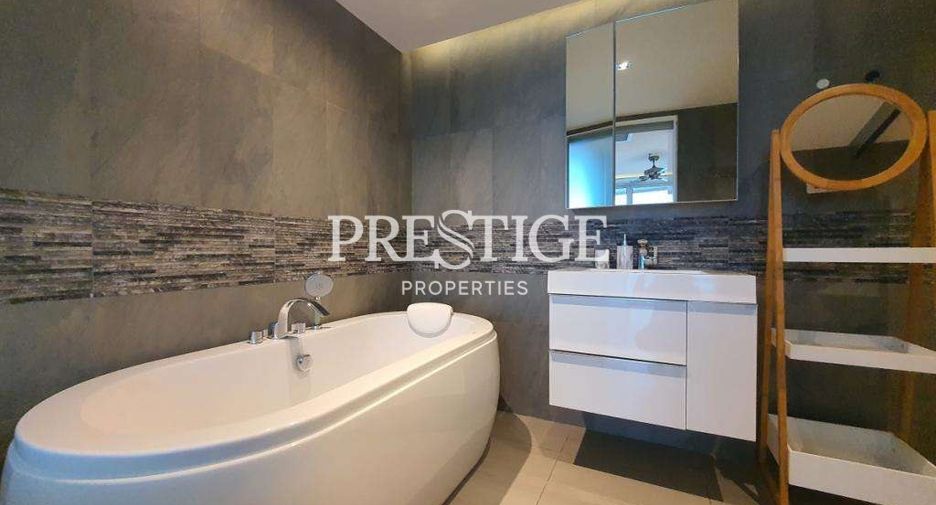 For rent 2 bedrooms condo in Bang Lamung, Chonburi