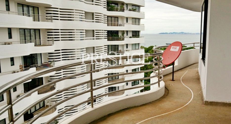 For rent 3 bedrooms condo in Bang Lamung, Chonburi