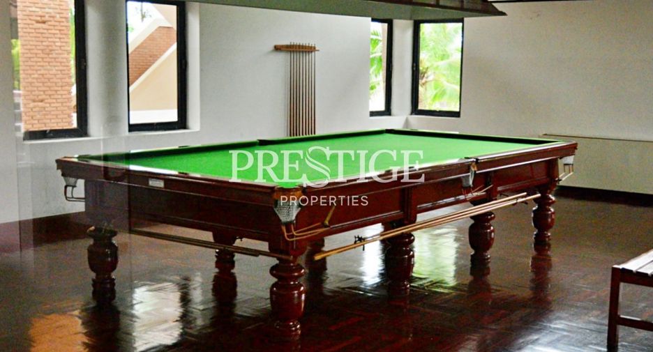 For rent 3 bedrooms condo in Bang Lamung, Chonburi