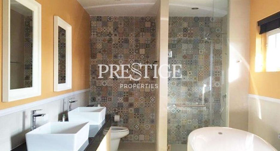 Casa en alquiler de 4 habitaciones en Pluak Daeng, Rayong