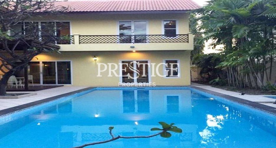 Casa en alquiler de 4 habitaciones en Pluak Daeng, Rayong