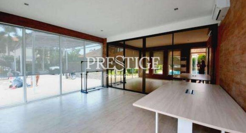 For rent 4 bedrooms house in Bang Lamung, Chonburi