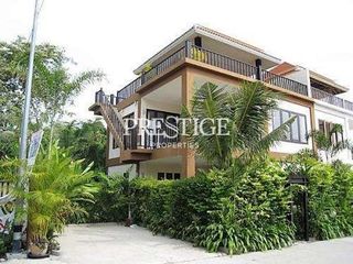Casa en alquiler de 2 habitaciones en Bang Lamung, Chonburi