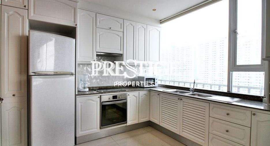 For rent 4 bedrooms condo in Jomtien, Pattaya