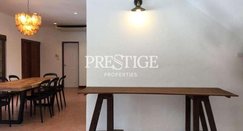 For rent 4 bedrooms house in Bang Lamung, Chonburi