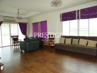 Haus zur Miete mit 3 Zimmer in Bang Lamung, Chonburi