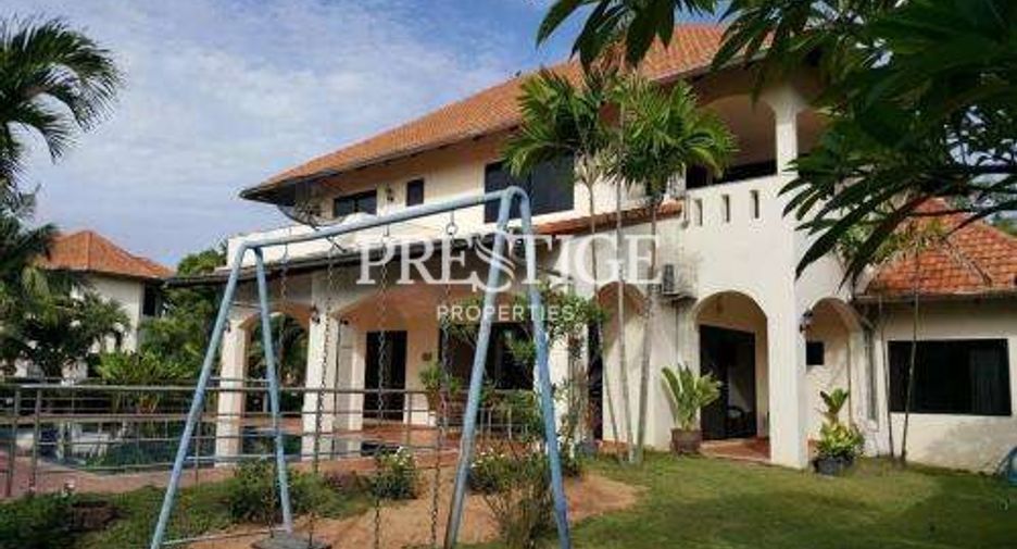 For rent 4 bedrooms house in Bang Lamung, Chonburi