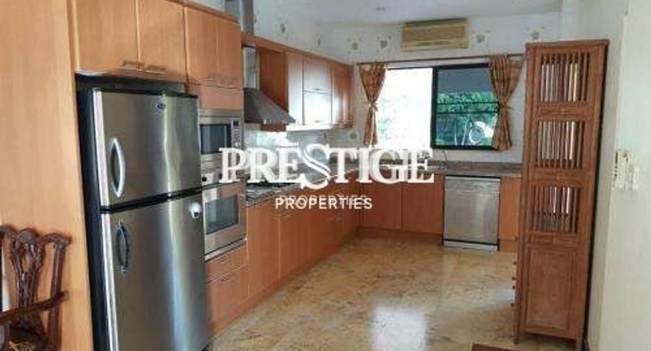 For rent 4 bedrooms house in Bang Lamung, Chonburi