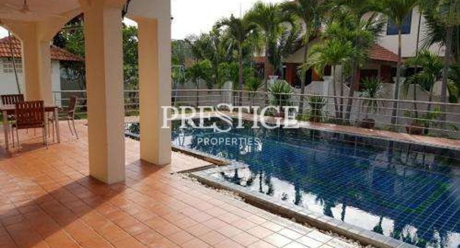 For rent 4 bedrooms house in Bang Lamung, Chonburi