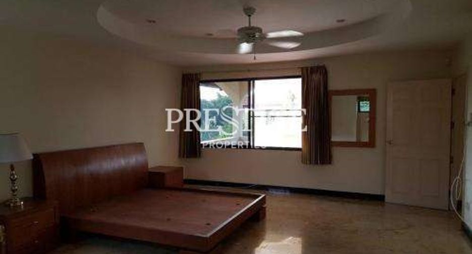 For rent 4 bedrooms house in Bang Lamung, Chonburi
