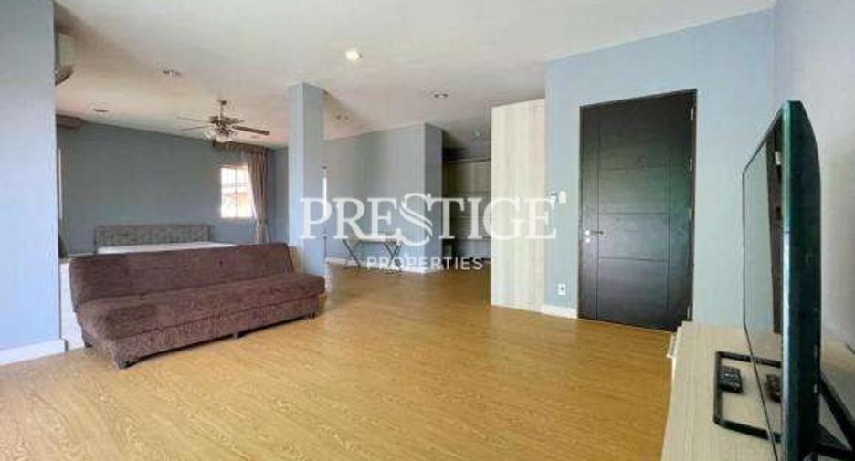 For rent 5 bedrooms house in Bang Lamung, Chonburi