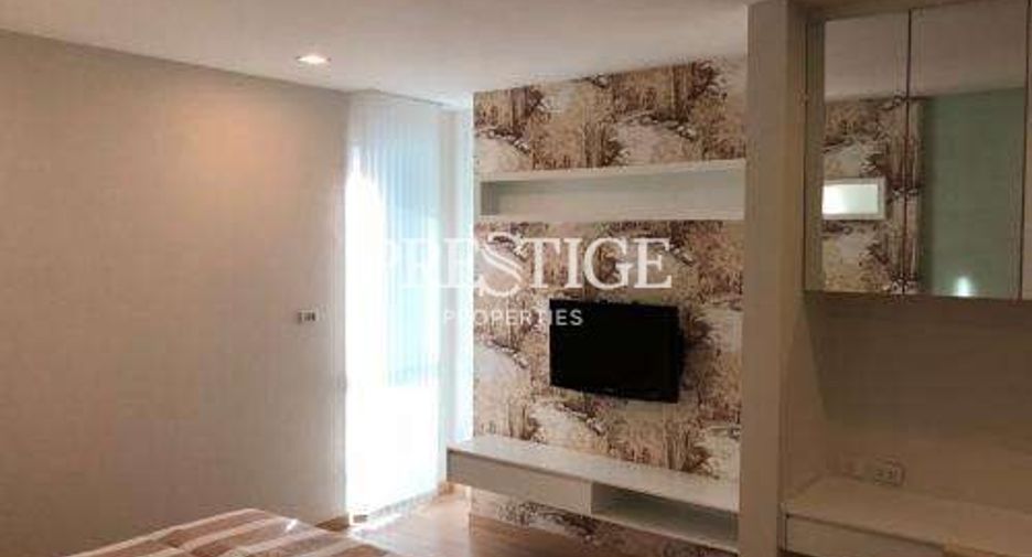 For rent 3 bedrooms condo in Bang Lamung, Chonburi