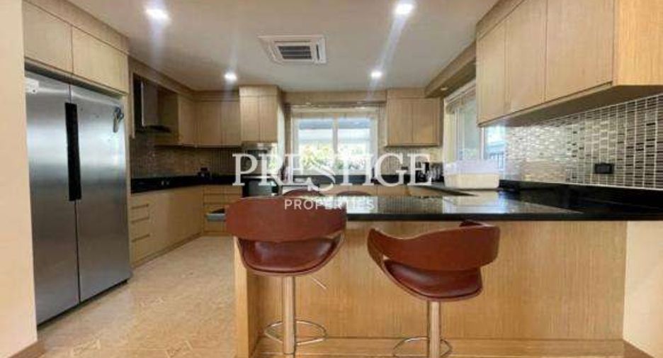For rent 4 bedrooms house in Bang Lamung, Chonburi