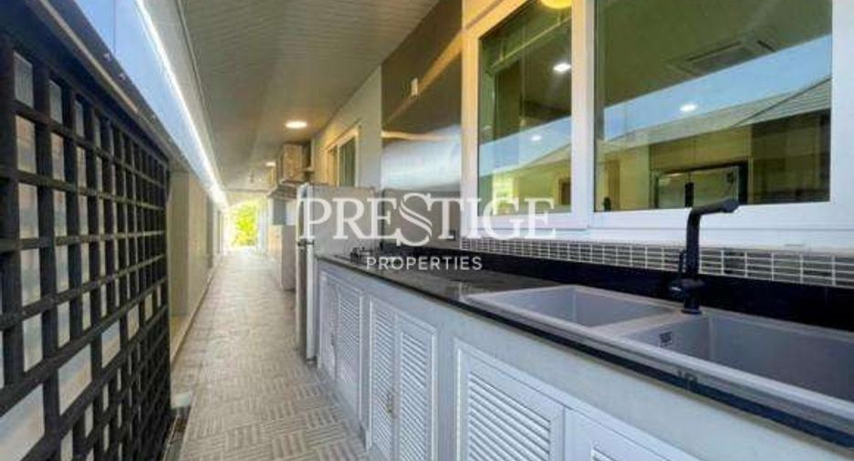 For rent 4 bedrooms house in Bang Lamung, Chonburi