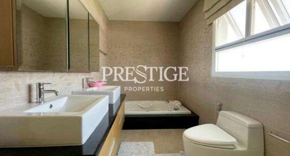 For rent 4 bedrooms house in Bang Lamung, Chonburi