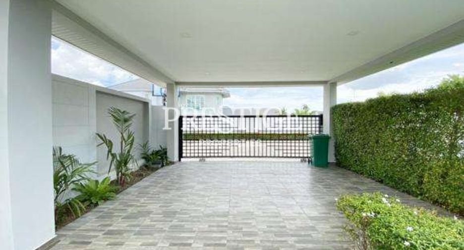For rent 4 bedrooms house in Bang Lamung, Chonburi
