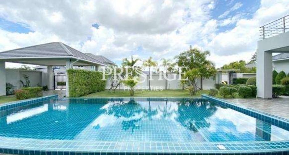 For rent 4 bedrooms house in Bang Lamung, Chonburi