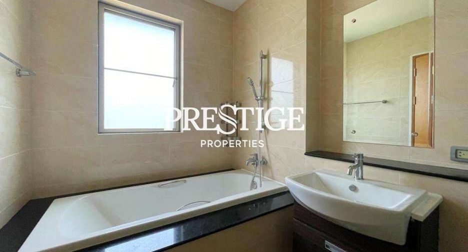 For rent 4 bedrooms house in Bang Lamung, Chonburi