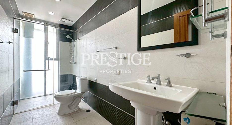 For rent 4 bedrooms condo in Jomtien, Pattaya