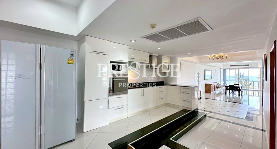 For rent 4 bedrooms condo in Jomtien, Pattaya
