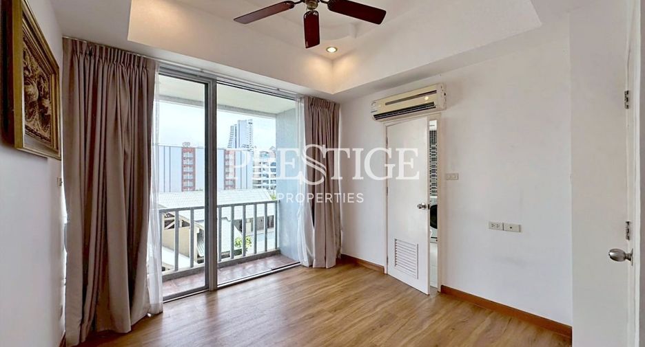 For rent 4 bedrooms condo in Jomtien, Pattaya