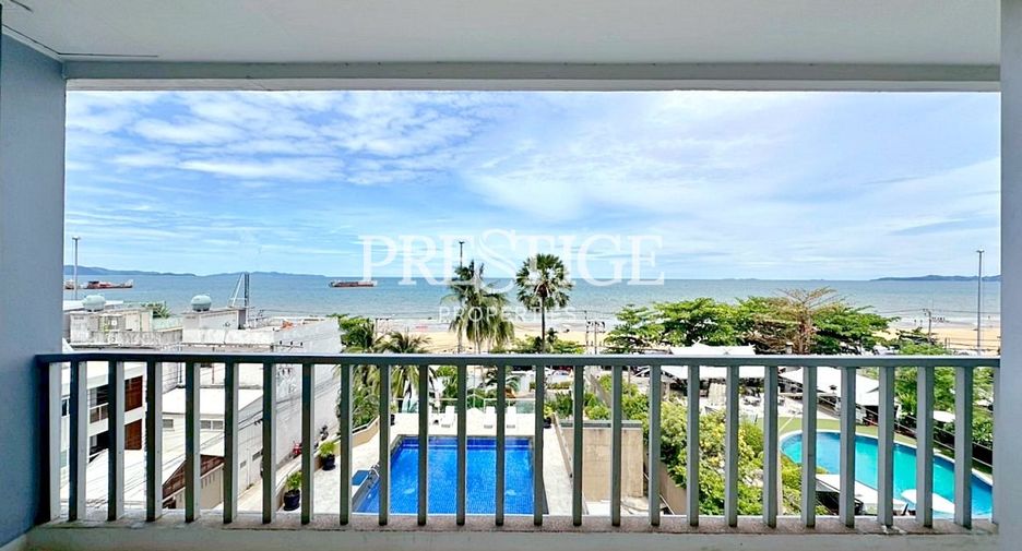 For rent 4 bedrooms condo in Jomtien, Pattaya