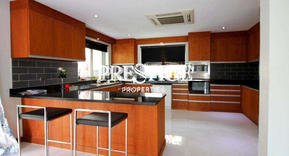 For rent 5 bedrooms house in Bang Lamung, Chonburi