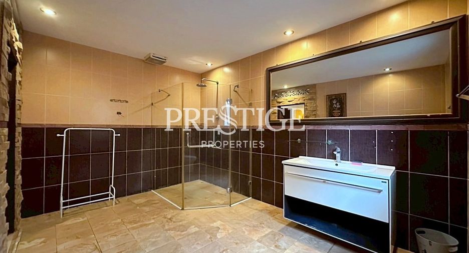 For rent 2 bedrooms house in Bang Lamung, Chonburi