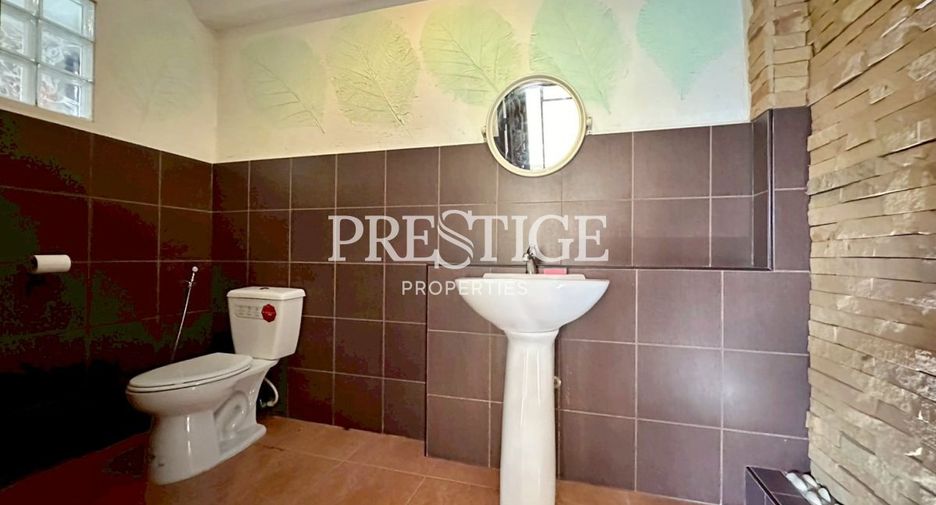 For rent 2 bedrooms house in Bang Lamung, Chonburi