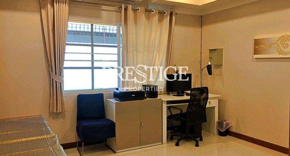 For rent 5 bedrooms house in Bang Lamung, Chonburi