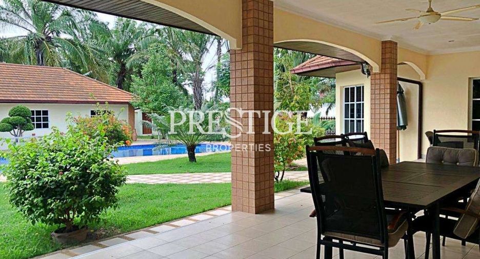 For rent 5 bedrooms house in Bang Lamung, Chonburi