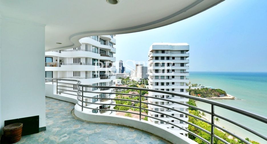 For rent 2 bedrooms condo in Bang Lamung, Chonburi