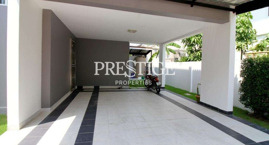 For sale and for rent 3 bedrooms house in Bang Lamung, Chonburi