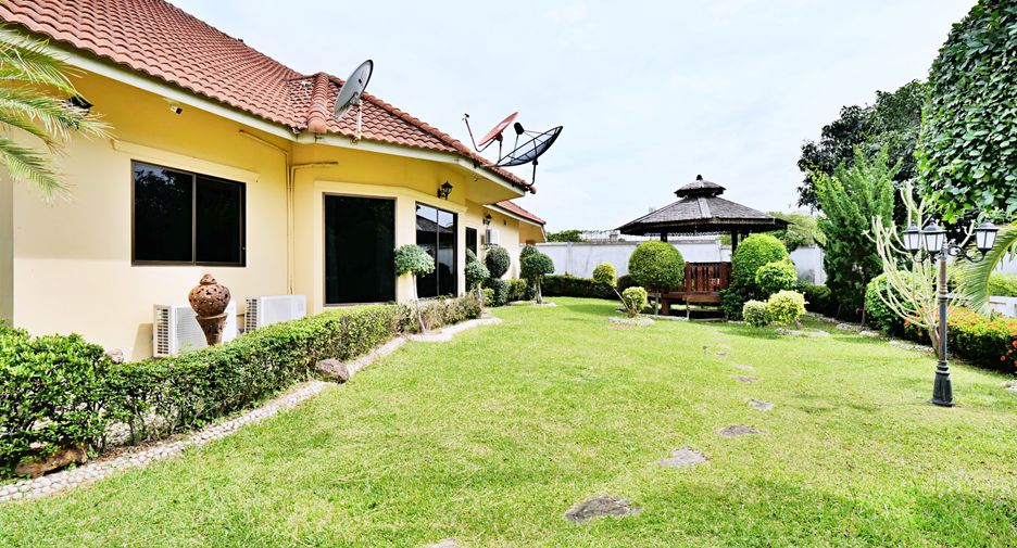 For rent 3 bedrooms house in Bang Lamung, Chonburi