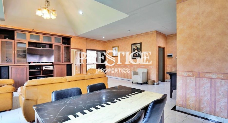 For rent 3 bedrooms house in Bang Lamung, Chonburi