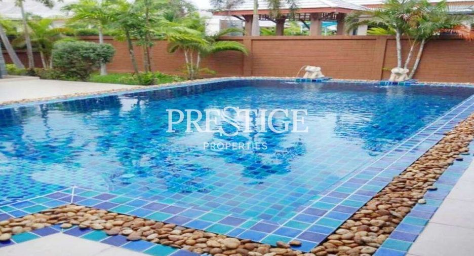 For rent 3 bedrooms house in Huay Yai, Pattaya