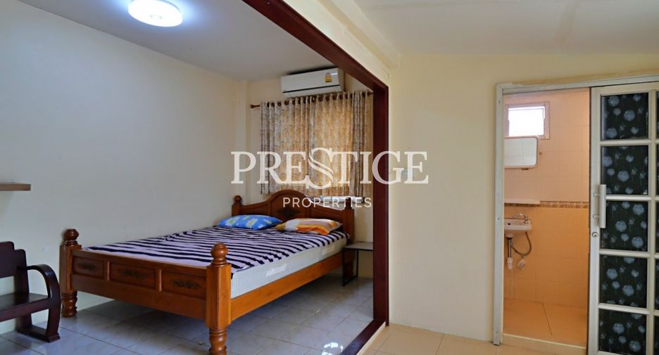 Casa en alquiler de 5 habitaciones en Jomtien, Pattaya
