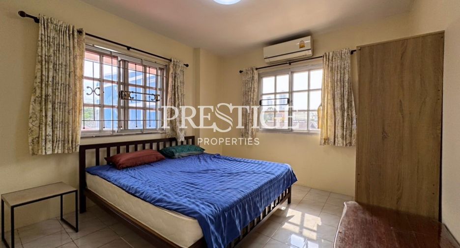 Casa en alquiler de 5 habitaciones en Jomtien, Pattaya