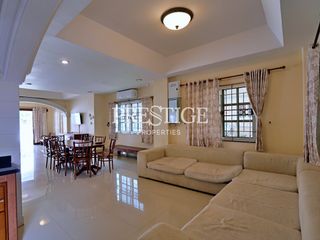 Haus zur Miete mit 5 Zimmer in Bang Lamung, Chonburi