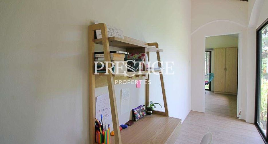 For rent 4 bedrooms house in Bang Lamung, Chonburi