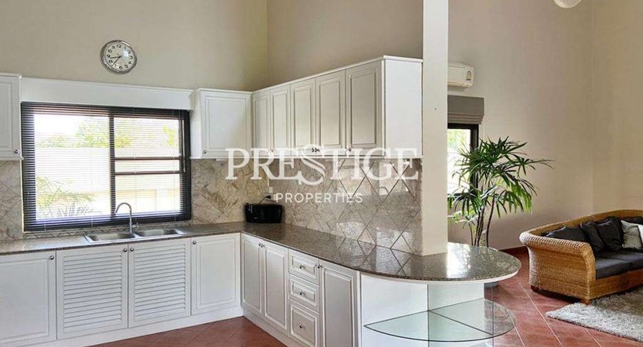 For rent 4 bedrooms house in Bang Lamung, Chonburi